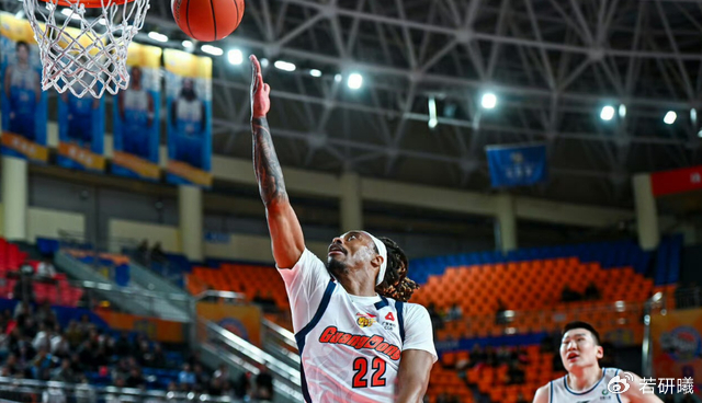 广东宏远客场遭新疆逆转