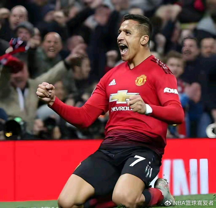 曼联引援困局：桑切斯、安东尼水货背后暴露体