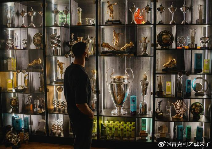 萨拉赫公开抨击俱乐部后离队 利物浦选择友好告