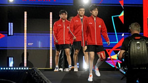 国乒男队伦敦世乒赛淘汰赛首胜 老将助阵邓亚萍