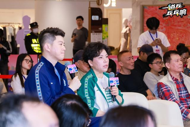国乒男队伦敦世乒赛淘汰赛首胜 老将助阵邓亚萍